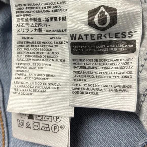 Y2k Levi's Classic Boot Cut Jeans with Embroidery - Picture 14 of 15